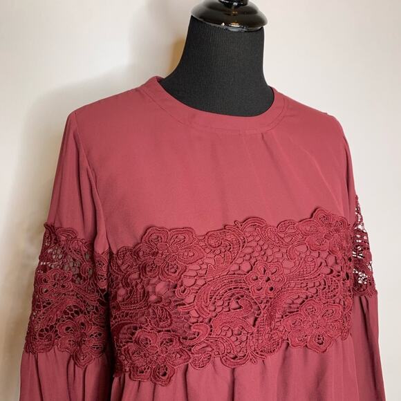 Harlowe & Graham maroon lace trim peasant top size Large NWT - Picture 2 of 10